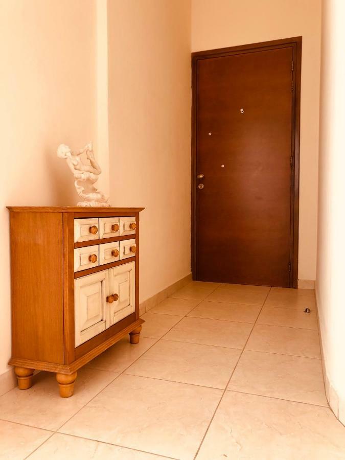 Private Apartment At Aristo Universe III With Pool Paphos Eksteriør bilde